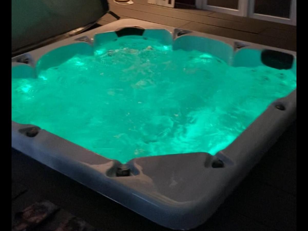 Le Spa De L Albizia Bed & Breakfast Cessieu Bagian luar foto